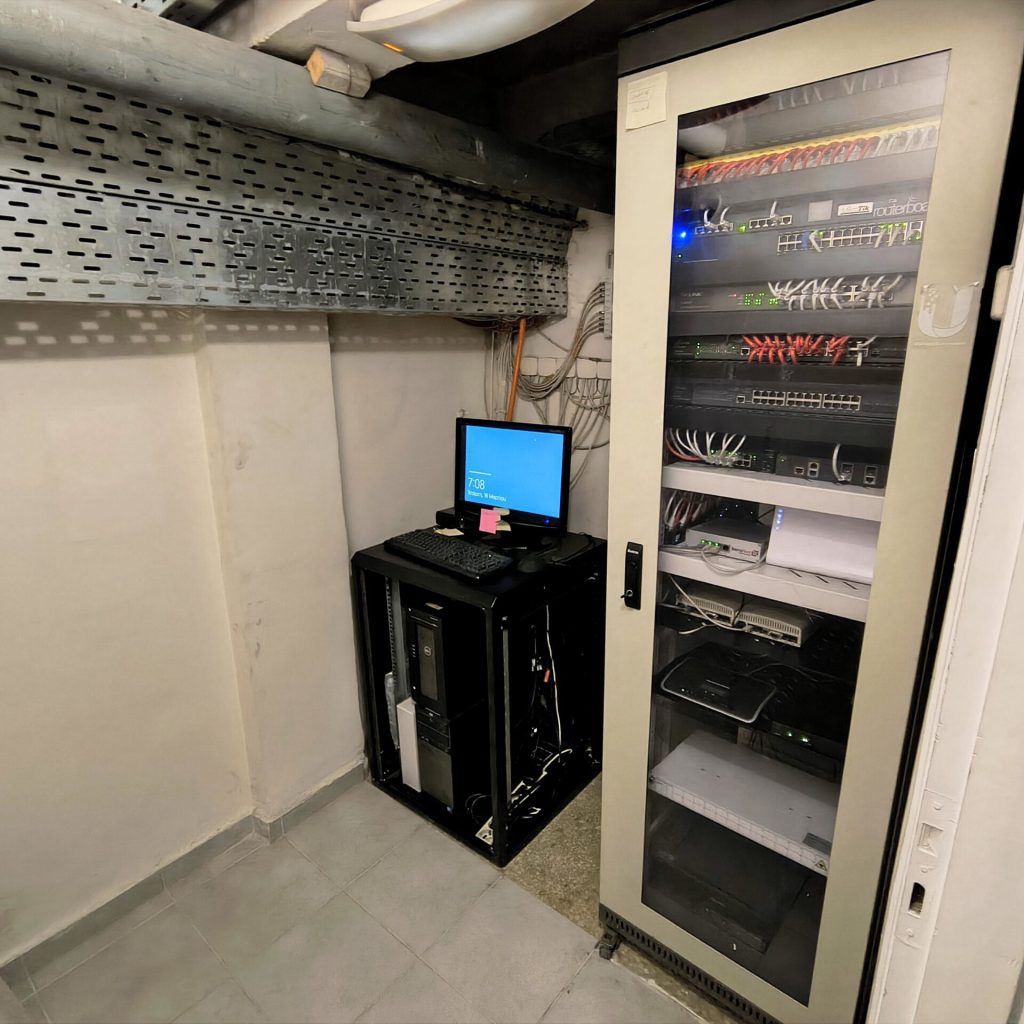 FINAL_CONTROL_ROOM_2